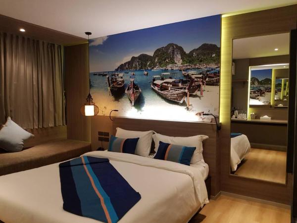 Bizotel Premier Hotel & Residence : photo 3 de la chambre chambre deluxe