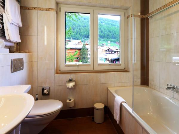 Amber Ski-in/out Hotel & Spa : photo 4 de la chambre chambre double avec balcon