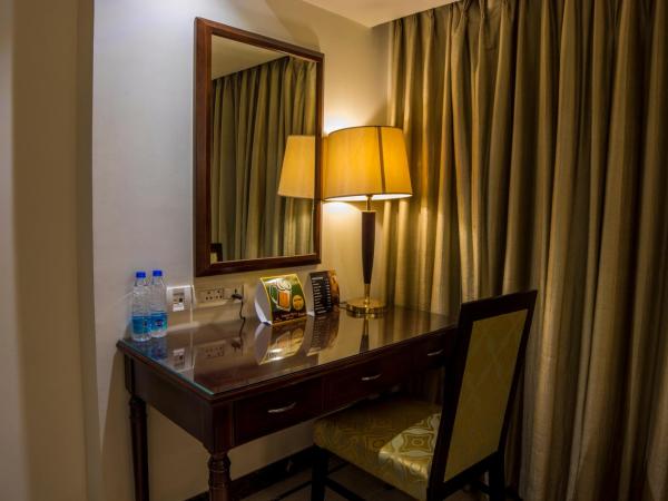 The Royale Senate, Hebbal, Bengaluru : photo 3 de la chambre chambre deluxe double ou lits jumeaux