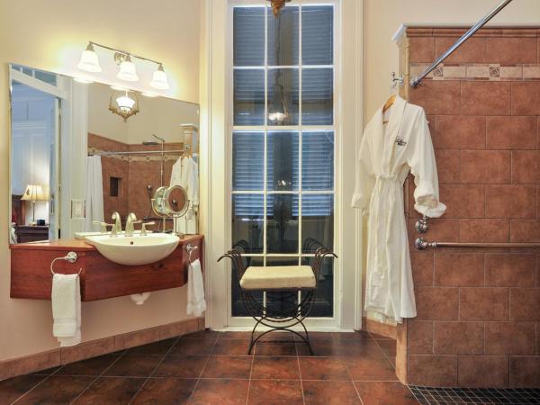 Ashton's Bed and Breakfast : photo 2 de la chambre chambre lit king-size supérieure