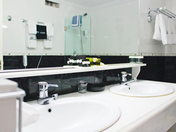 Hotel Adonis : photo 2 de la chambre chambre standard - vue sur mer