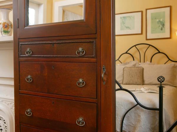 Ashton's Bed and Breakfast : photo 4 de la chambre chambre lit queen-size deluxe