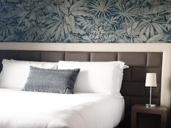 G&G FIRENZE SUITES : photo 5 de la chambre chambre double ou lits jumeaux avec salle de bains privative