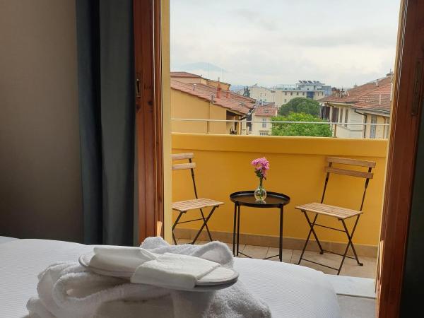 G&G FIRENZE SUITES : photo 8 de la chambre chambre double ou lits jumeaux supérieure