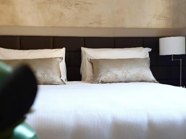 G&G FIRENZE SUITES : photo 6 de la chambre chambre double ou lits jumeaux supérieure