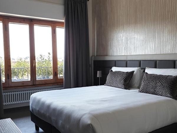 G&G FIRENZE SUITES : photo 3 de la chambre chambre double ou lits jumeaux supérieure