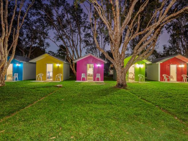 Glen Villa Resort : photo 1 de la chambre cabane de plage lits jumeaux avec salle de bains commune