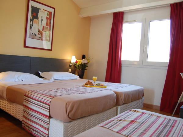 Noemys Aigues-Mortes - Hotel avec piscine : photo 4 de la chambre chambre triple
