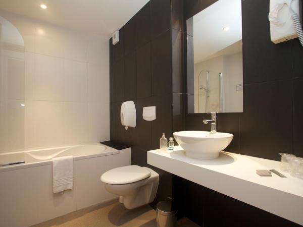 Hôtel Port Haliguen : photo 4 de la chambre chambre double confort - vue sur jardin