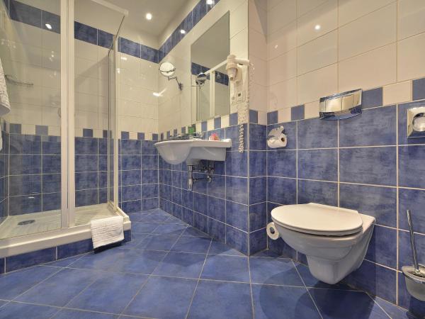 EA Hotel Jeleni Dvur Prague Castle : photo 4 de la chambre chambre simple vue sur château