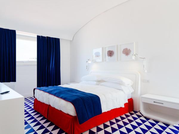 Maison Blu - Intimate GuestHouse : photo 9 de la chambre suite en duplex