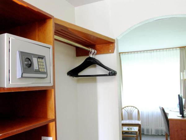 Motel Frankfurt : photo 4 de la chambre chambre simple