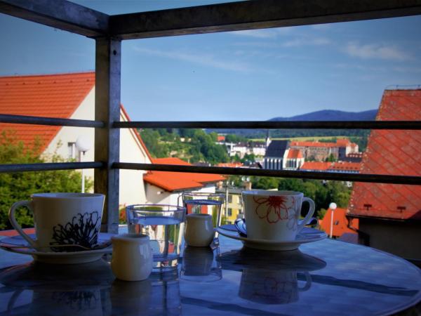 Pension Vyhlídka : photo 6 de la chambre chambre double avec balcon