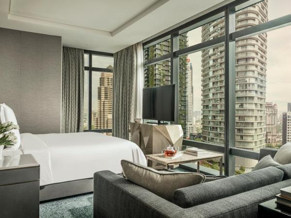 Four Seasons Hotel Kuala Lumpur : photo 1 de la chambre chambre lit king-size - vue sur ville