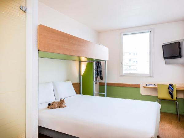 ibis budget Cavaillon : photo 1 de la chambre chambre double avec lit superpos