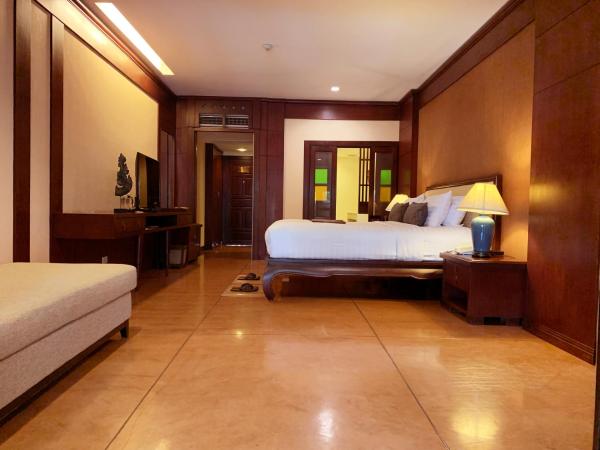 The Rim Chiang Mai : photo 1 de la chambre grande chambre deluxe avec balcon