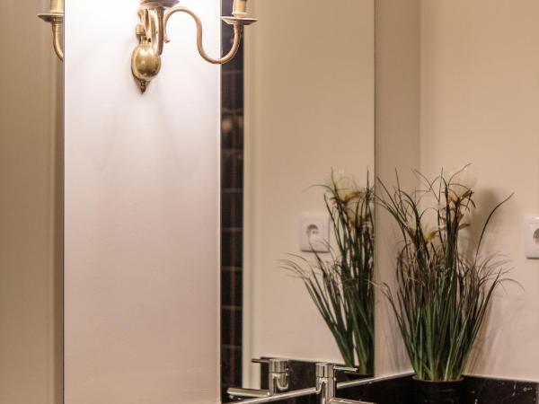 Dear Lisbon - Palace Chiado Suites : photo 4 de la chambre chambre double – vue sur ville