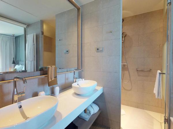 Melia Barcelona Sky 4* Sup : photo 5 de la chambre chambre the level grand premium avec vue sur la ville