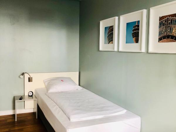 MAX Hotel Düsseldorf Self-Check-in : photo 9 de la chambre chambre simple