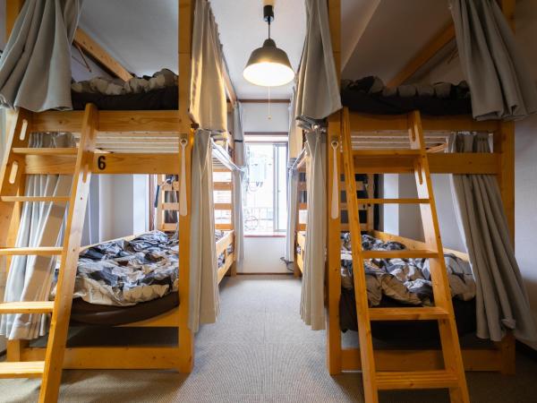 TOP EDGE HOSTEL Koenji : photo 6 de la chambre lit superposé dans dortoir mixte