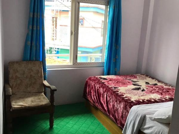 Hotel Aarjan And Restaurant : photo 3 de la chambre chambre double deluxe