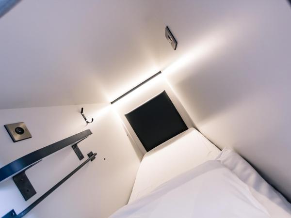 CoDE Pod - The CoURT - Edinburgh : photo 7 de la chambre capsule dans dortoir mixte de 6 lits