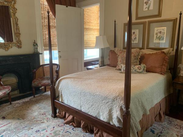 Terrell House Bed and Breakfast : photo 2 de la chambre suite deluxe avec lit king-size