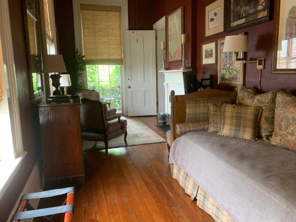 Terrell House Bed and Breakfast : photo 5 de la chambre suite deluxe avec lit king-size