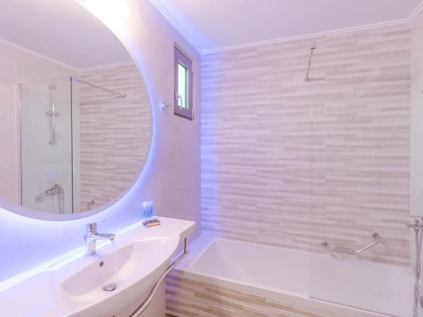 Akti Taygetos - Conference Resort : photo 8 de la chambre suite junior - vue sur jardin