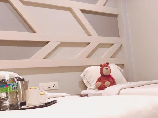 Sunshine Inn : photo 5 de la chambre chambre lits jumeaux deluxe