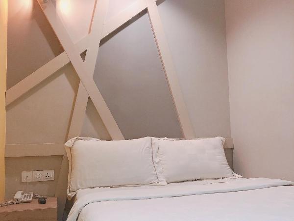 Sunshine Inn : photo 2 de la chambre chambre supérieure lit queen-size