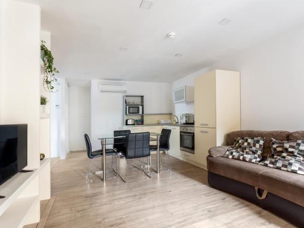 Hotel Mika Downtown : photo 4 de la chambre suite supérieure