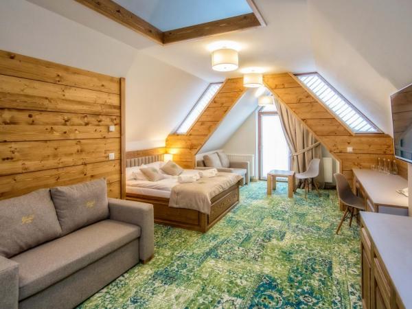 Gold Hotel : photo 6 de la chambre chambre familiale premium