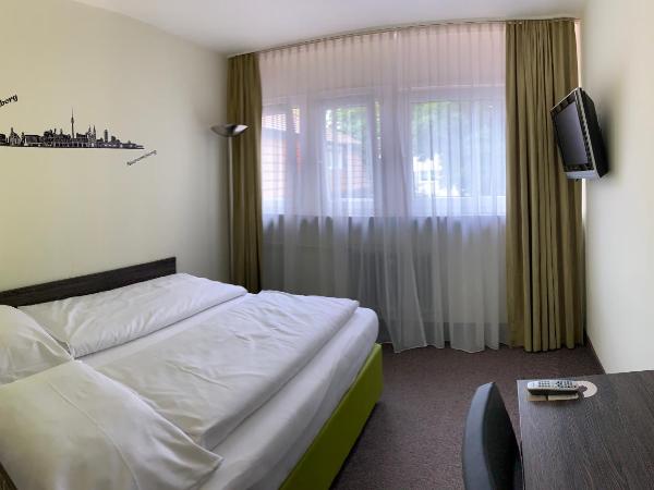 Behringers City Hotel Nürnberg : photo 4 de la chambre chambre double standard avec lit à la française