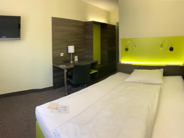Behringers City Hotel Nürnberg : photo 6 de la chambre chambre double standard avec lit à la française
