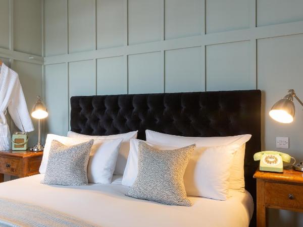 Number 38 Clifton : photo 4 de la chambre chambre double ou lits jumeaux supérieure avec baignoire et douche - vue sur ville