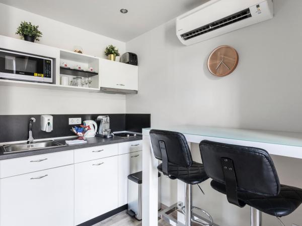 Hotel Mika Downtown : photo 3 de la chambre studio supérieur