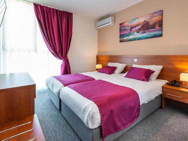 Hotel Komodor : photo 1 de la chambre chambre double/lits jumeaux standard - annexe