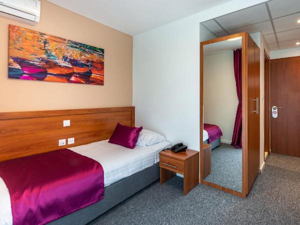 Hotel Komodor : photo 1 de la chambre chambre simple standard - annexe