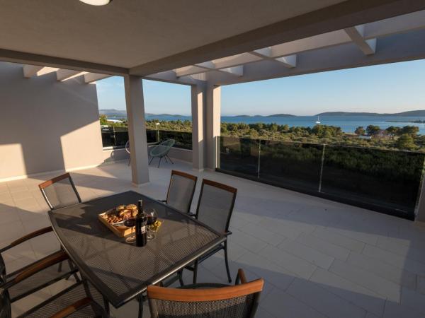 Villa Croatica II : photo 6 de la chambre suite deluxe - vue sur mer