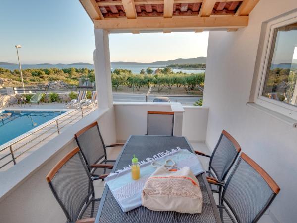 Villa Croatica II : photo 8 de la chambre appartement - rez-de-chaussée