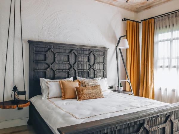 Casa Sur Antalya : photo 1 de la chambre romantic room with bathtub