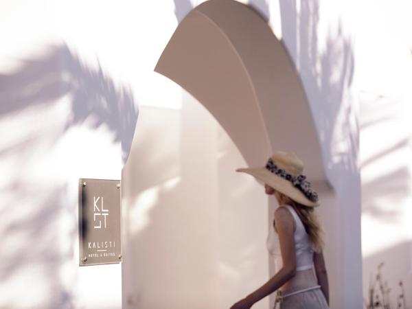 Kalisti Hotel & Suites : photo 9 de la chambre suite Élégante avec balcon privé