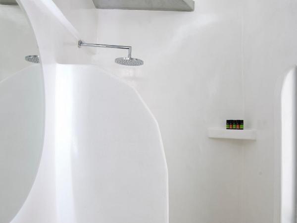 Kalisti Hotel & Suites : photo 3 de la chambre suite Élégante avec balcon privé