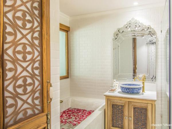 Lanna Oriental Hotel - SHA Extra Plus : photo 6 de la chambre hébergement lits jumeaux deluxe lanna