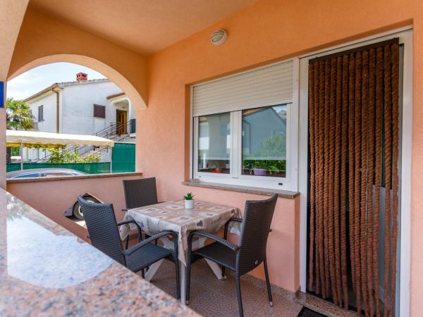 Holiday House Snjezana : photo 4 de la chambre appartement - rez-de-chaussée