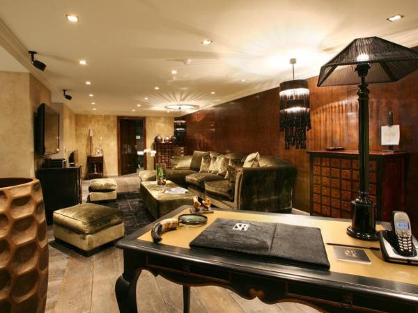 Hotel Le Saint Roch : photo 2 de la chambre suite familiale