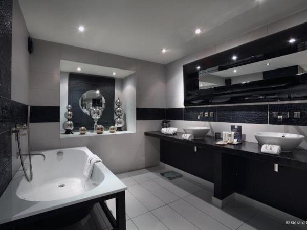 Hotel Le Saint Roch : photo 4 de la chambre chambre double ou lits jumeaux standard