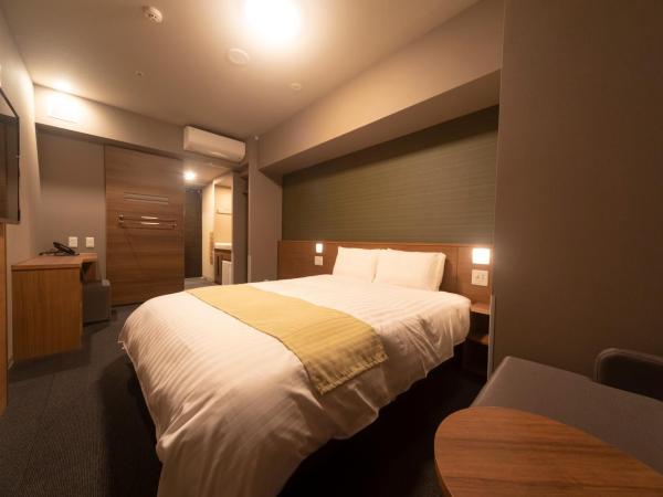 Dormy Inn Osaka Tanimachi : photo 1 de la chambre chambre lit queen-size avec douche – non-fumeurs