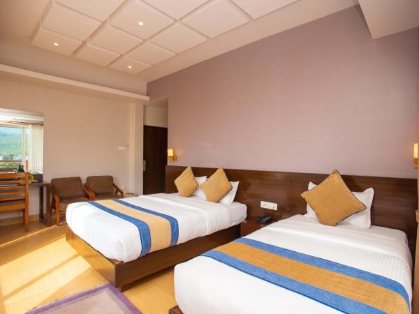 Hotel Lake Paradise : photo 8 de la chambre chambre triple deluxe